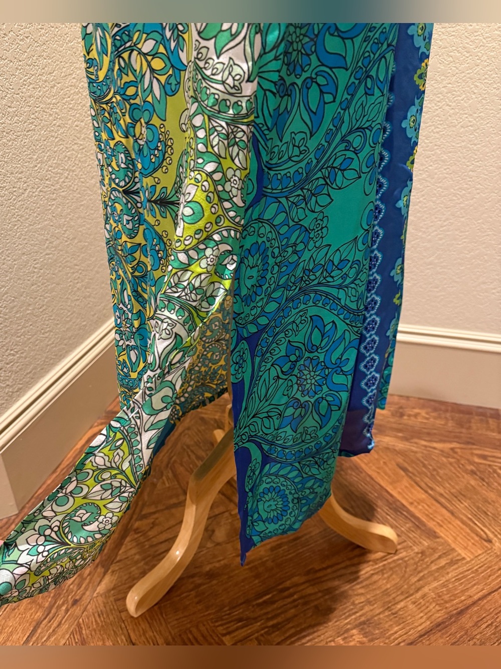 Johnny Was Kahinu 100% Silk Maxi Dress Kaftan Blue Green Floral XS NEW - Picture 11 of 14